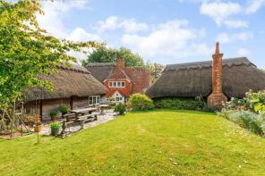 Westburton Cottage, West Burton Road, Pulborough RH20 1HD