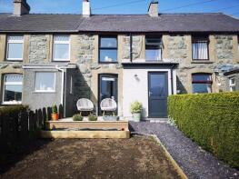 3, Bron Y Waun Terrace, Caernarfon LL55 3BS