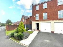 14, Holmecroft Chase, Westhoughton, Bolton BL5 3ZN