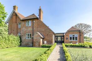 Court Farm House, Burpham Court Farm, Clay Lane, Guildford GU4 7NA