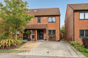 4, Broadview Close, Winchester SO23 7FL
