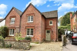 4, Doctors Lane, Petersfield GU32 1LW