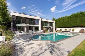 Conewood, Upper Court Road, Caterham CR3 7BF