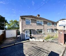 11, Llwyn Onn, Penderyn, Aberdare CF44 9YJ
