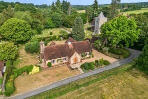 Beech End, Mill Lane, Midhurst GU29 0PS