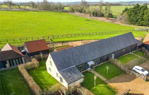 4, Dotterell Hall Barns, Cambridge Road, Cambridge CB21 4AQ