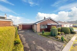1, Springfield Drive, Birds Edge, Huddersfield HD8 8XS