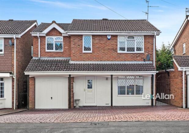 Finsbury Drive Brierley Hill 2.jpg