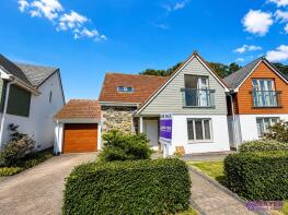 3, Fairway Gardens, Plymouth PL7 5FE