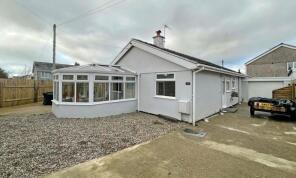 25 Cnicht, Cae Sarn, Caernarfon LL54 7TW