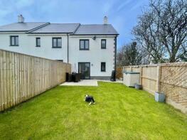 1, Cornfields Walk, Sageston, Tenby SA70 8DS