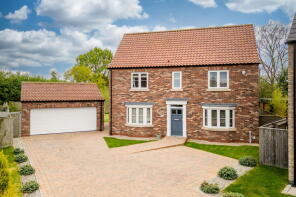 12, Adamson Court, Drax, Selby YO8 8GU
