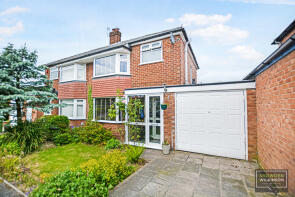 10, Farnham Close, Cheadle Hulme, Cheadle SK8 6PD