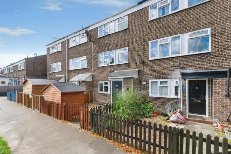 Warren Close, Brandon