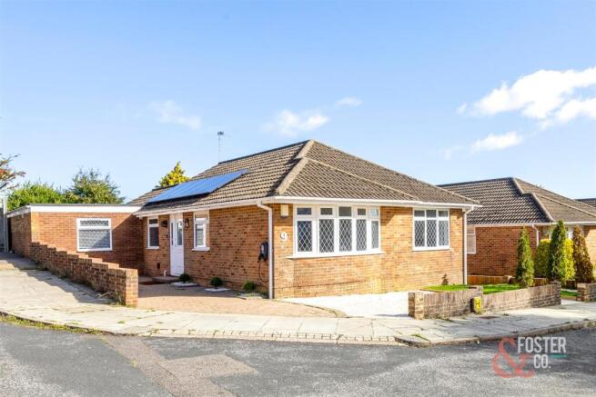 Redhill Close_9-002.JPG