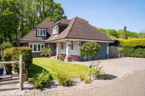 Hedge End, Pannells Ash, Hogwood Road, Ifold, Loxwood RH14 0UP