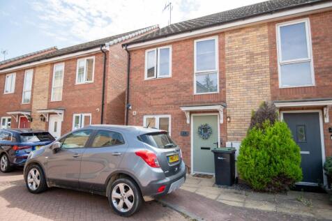 Riverside Close, Little Irchester, NN8