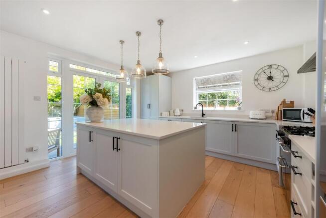 Kitchen/Breakfast/Dining
