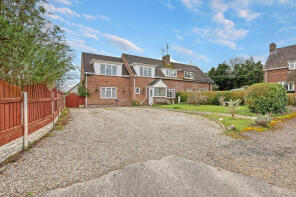 30, Hall Lane, Sandon, Chelmsford CM2 7RQ