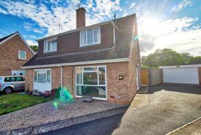 35, Nixon Court, Callow End WR2 4UU