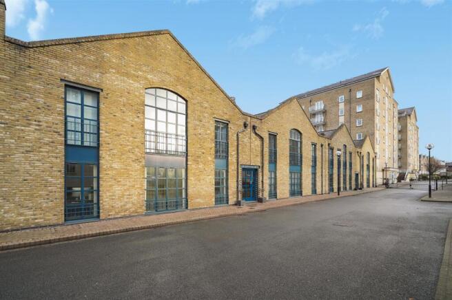 Flat 2, 8 Millennium Drive - Yq46wuyEtRRvUKgGC174.