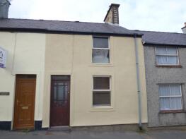 4, Chwaen Terrace, Holyhead Road, Llannerch-y-medd LL71 7AD