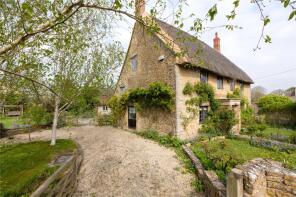 Crossland, High Street, Rimpton, Yeovil BA22 8AD