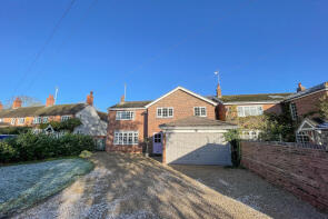 Brook House, Dunstall Hill, Burton-on-trent DE13 8BE