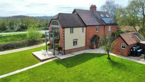 2, Whitebridge Farm Cottages, Semley Common West To A350 Shaftesbury Road, Shaftesbury SP7 9JU