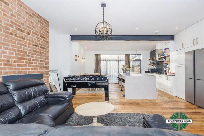 295 Fulbourne Road -003.jpg