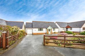 Coed Y Bryn, Lon Yr Ysgol, Blaenporth SA43 2BB