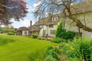 Cumberland House, The Street, Chilham CT4 8BX