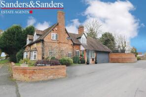 16 Worcester House, Arrow Lane, Alcester B49 5PN