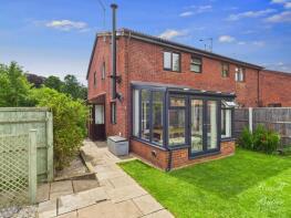 24, Glebe Close, Buckingham MK18 1RW