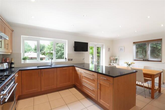 Kitchen/Breakfast Rm