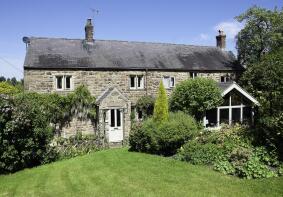 Neathbank, Holt Lane, Lea, Matlock DE4 5GQ