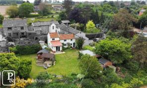 Boarded Cottage, Mill Common, Blaxhall IP12 2ED