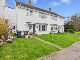 64, Finches Gardens, Haywards Heath RH16 2PB