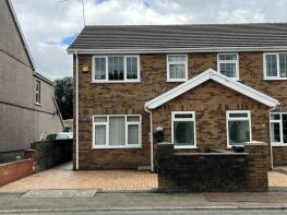 44a, Heol Y Gors, Ammanford SA18 1PT