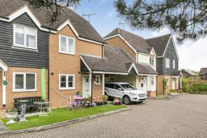 3, Aylott Court, High Street, Hertford SG14 3SX