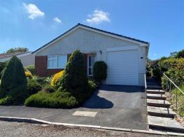8, Pontfaen, Llanddarog, Carmarthen SA32 8PZ