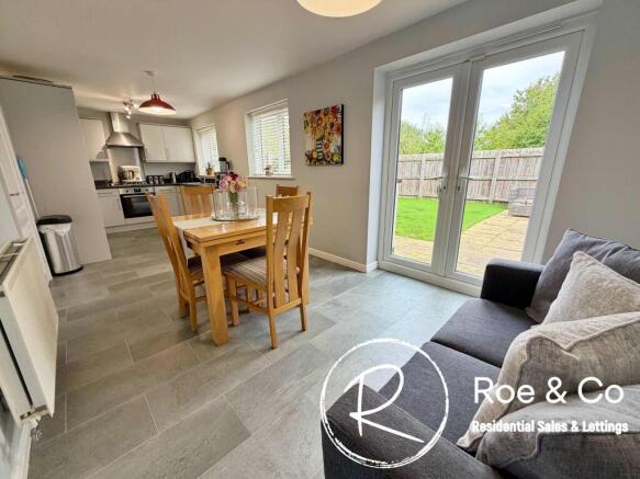 Kitchen/Diner/Family room