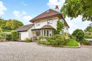 Lowesden, The Street, Arundel BN18 9RH