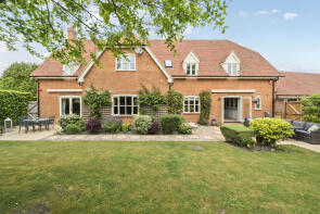 10 Manor Barn, Whatleys Orchard, Bishopstone, Swindon SN6 8QB