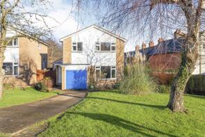 6, Cedars Close, Buckingham MK18 5HS
