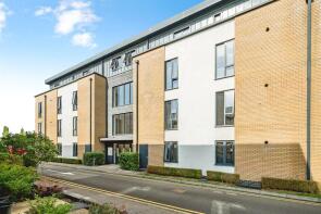 68, Alexander House, Angus Court, Thame OX9 3EL