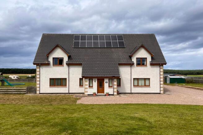 Anoch Lea - Front / PV Solar Panels