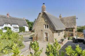 8, Middle Street, Oakham LE15 8RZ