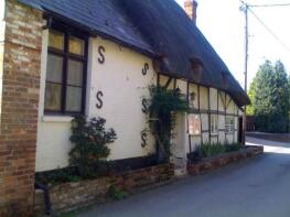 Eastview, Back Road, Eastbury, Hungerford RG17 7JL