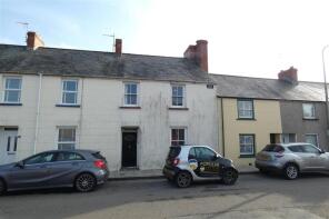 10, Morgans Terrace, St Thomas Green, Haverfordwest SA61 1QU